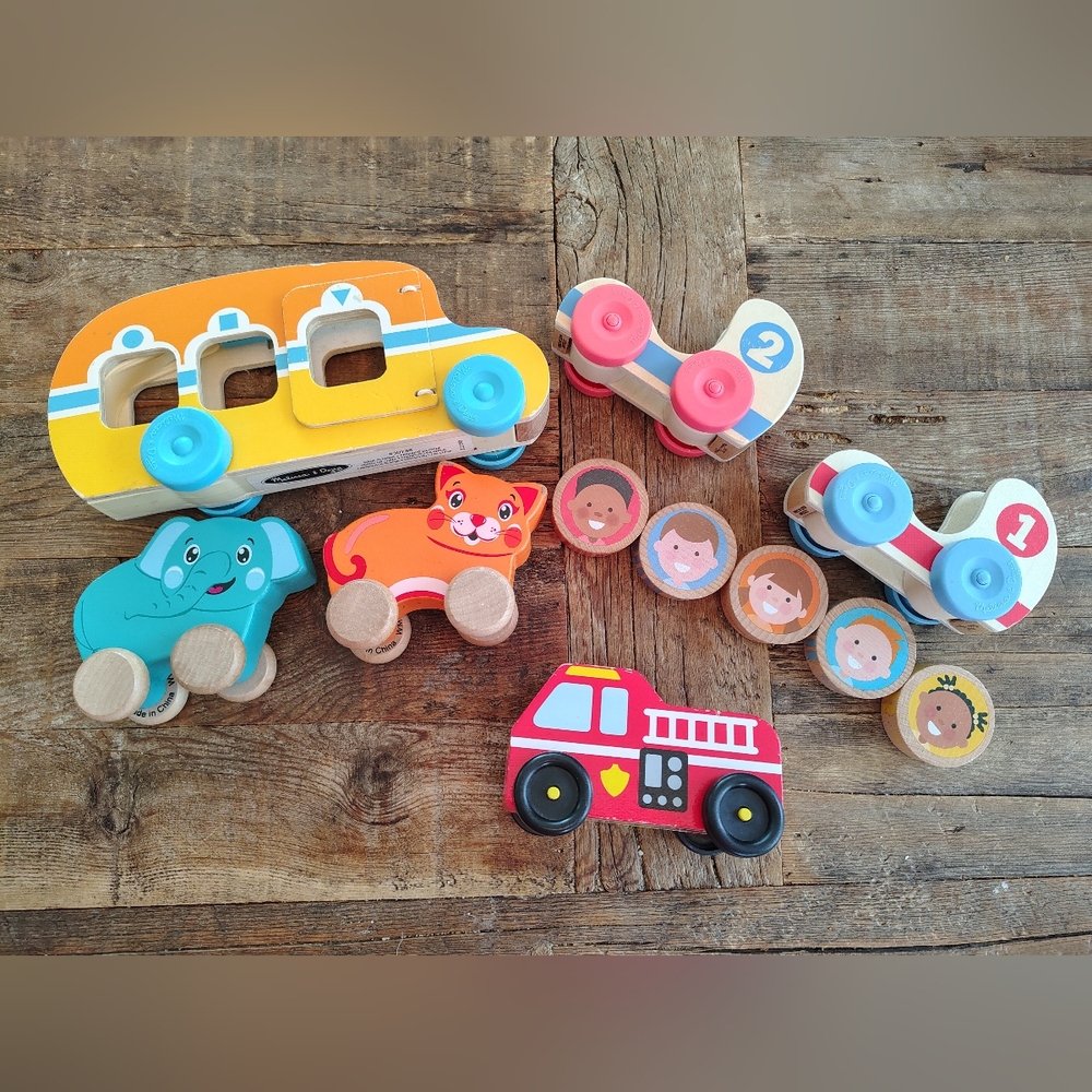 Melissa & Doug Wooden Vehicle & Animal Toy Bundle‎ Fire Truck Go Cars Bus